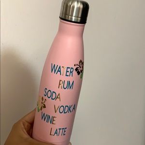 Premium insulated stainless steel water bottle!!